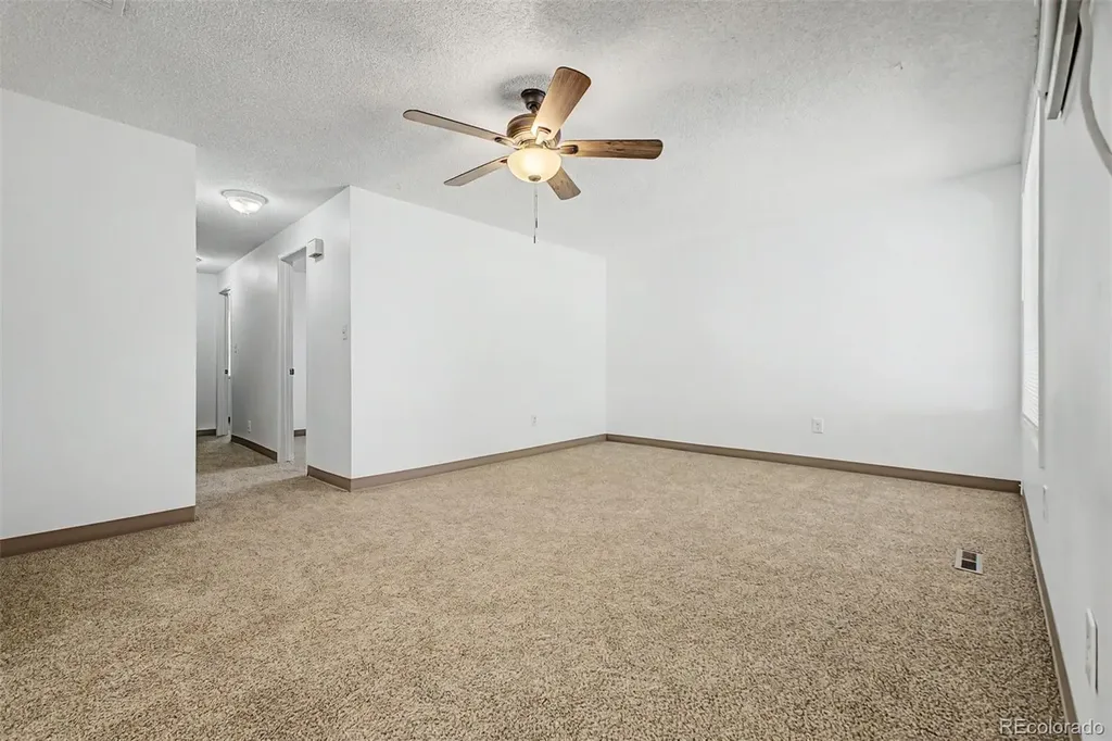 562 Jocelyn Drive Loveland CO 80537