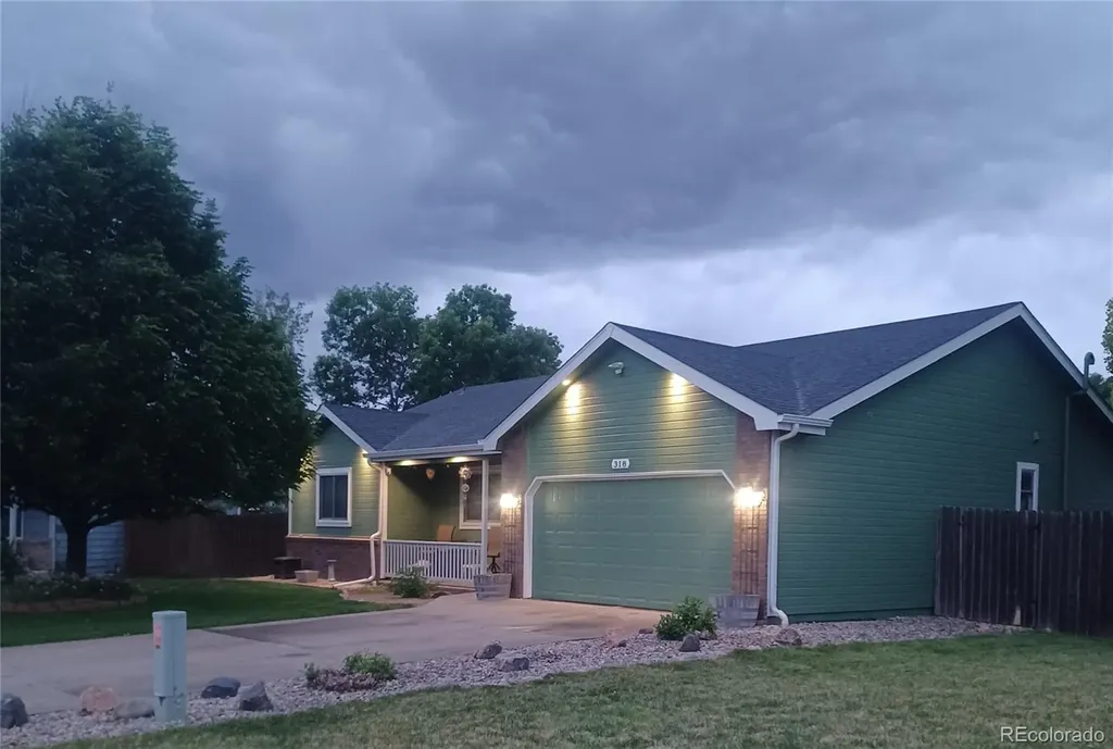 318 Riviera Lane Johnstown CO 80534