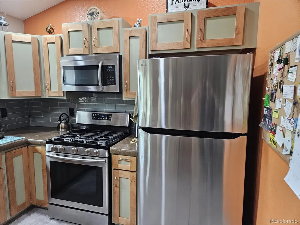 318 Riviera Lane Johnstown CO 80534