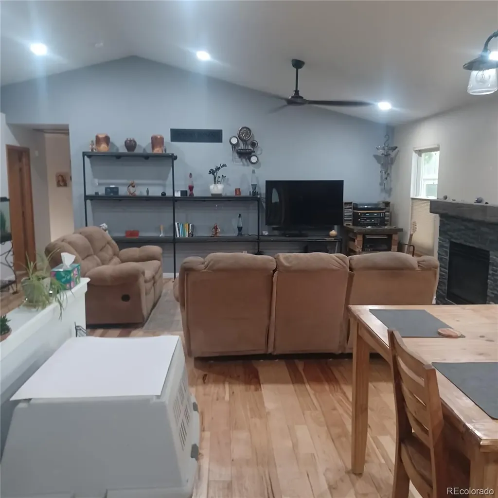 318 Riviera Lane Johnstown CO 80534