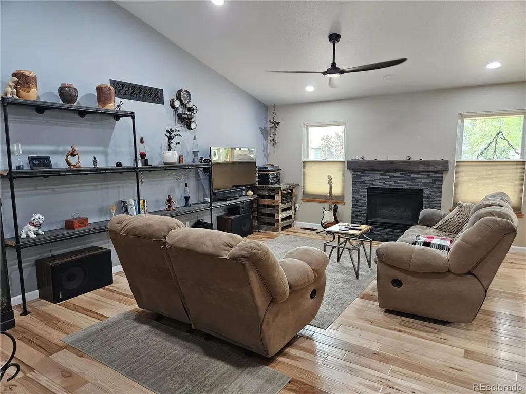 318 Riviera Lane Johnstown CO 80534