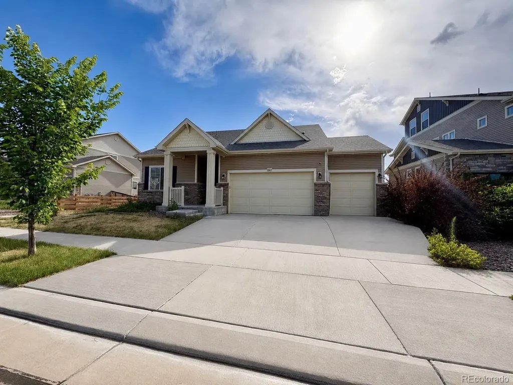 10207 Walden Court Commerce City CO 80022