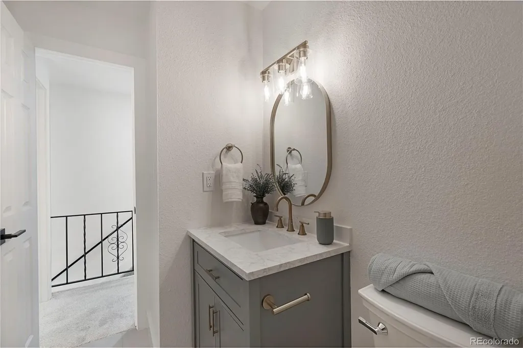 5743 S Lowell Boulevard Littleton CO 80123