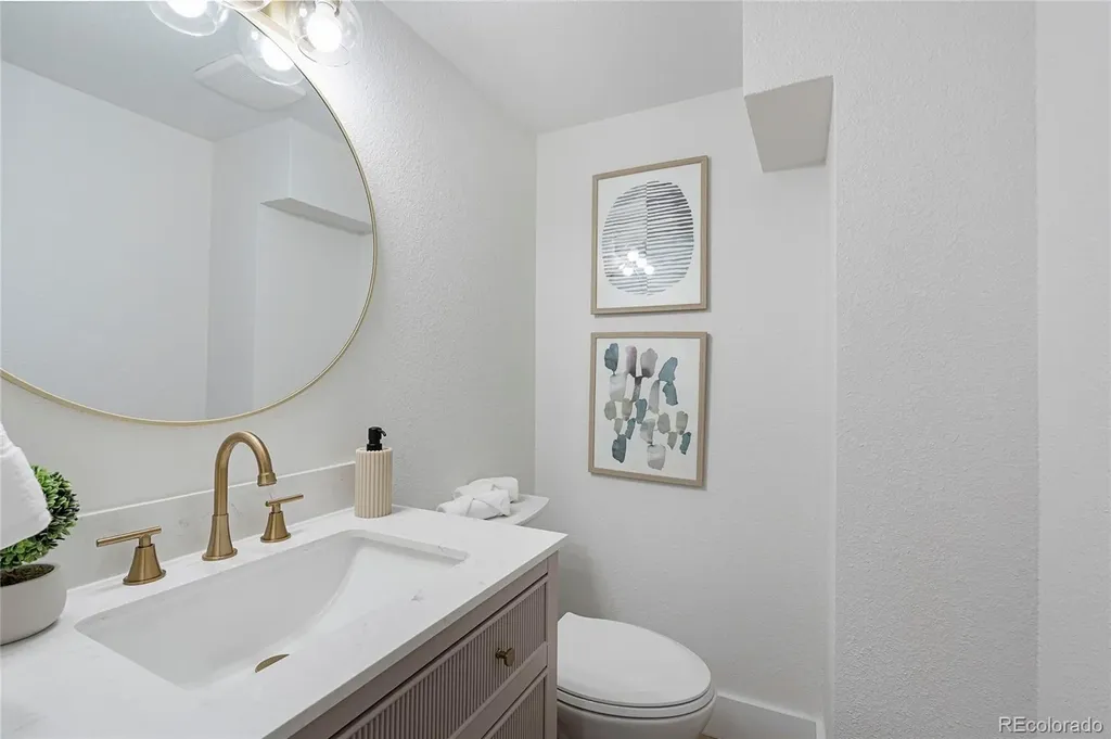 5743 S Lowell Boulevard Littleton CO 80123