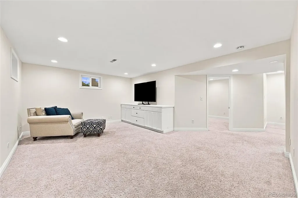 6838 S Elizabeth Street Centennial CO 80122