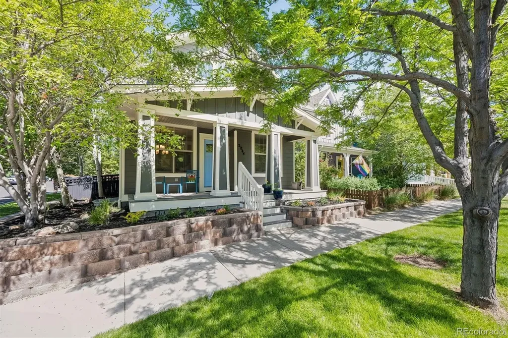 Denver CO, 2844 Havana Street