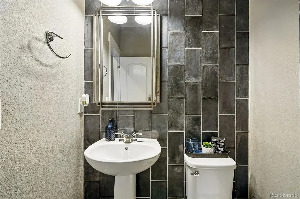 7949 S Elk Way Aurora CO 80016