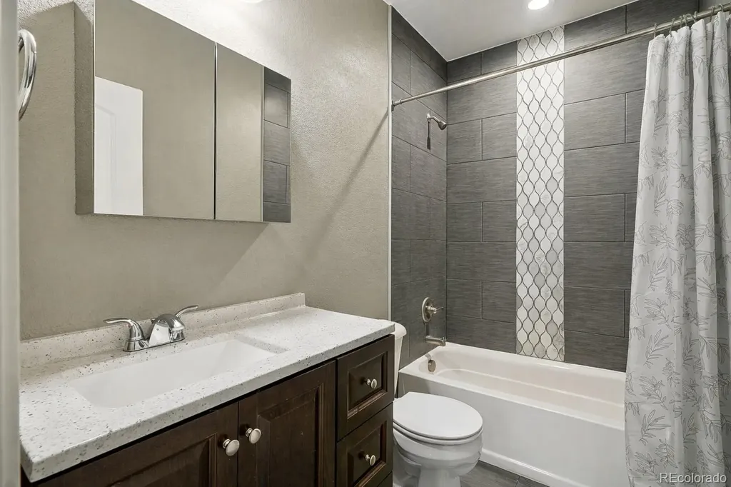 7949 S Elk Way Aurora CO 80016