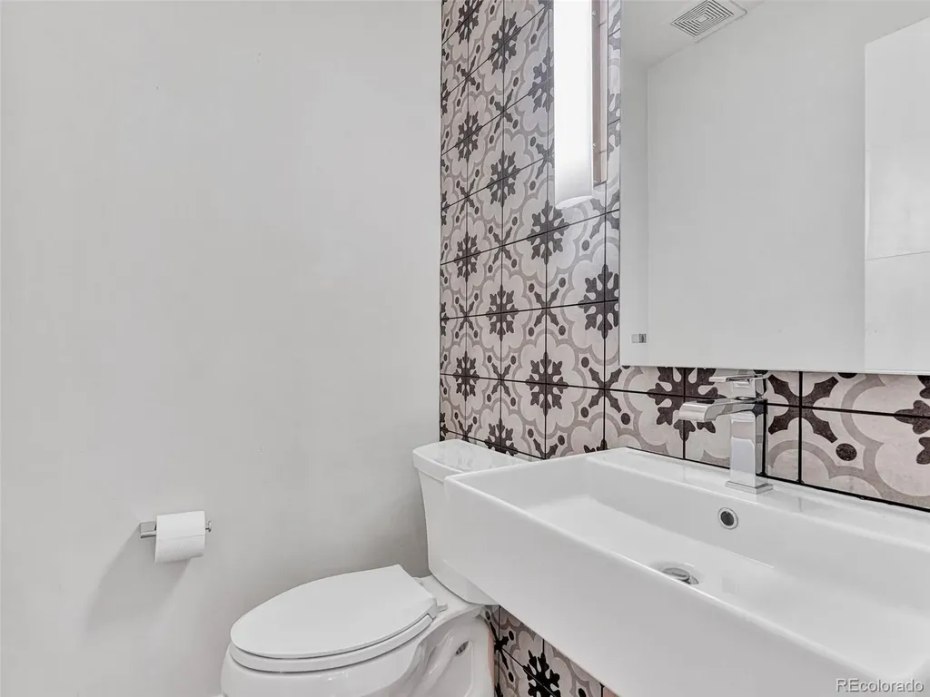 2625 W 25th Avenue Denver CO 80211