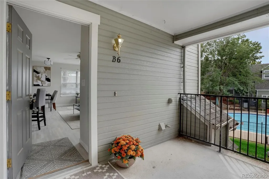 6702 S Ivy Way Centennial CO 80112