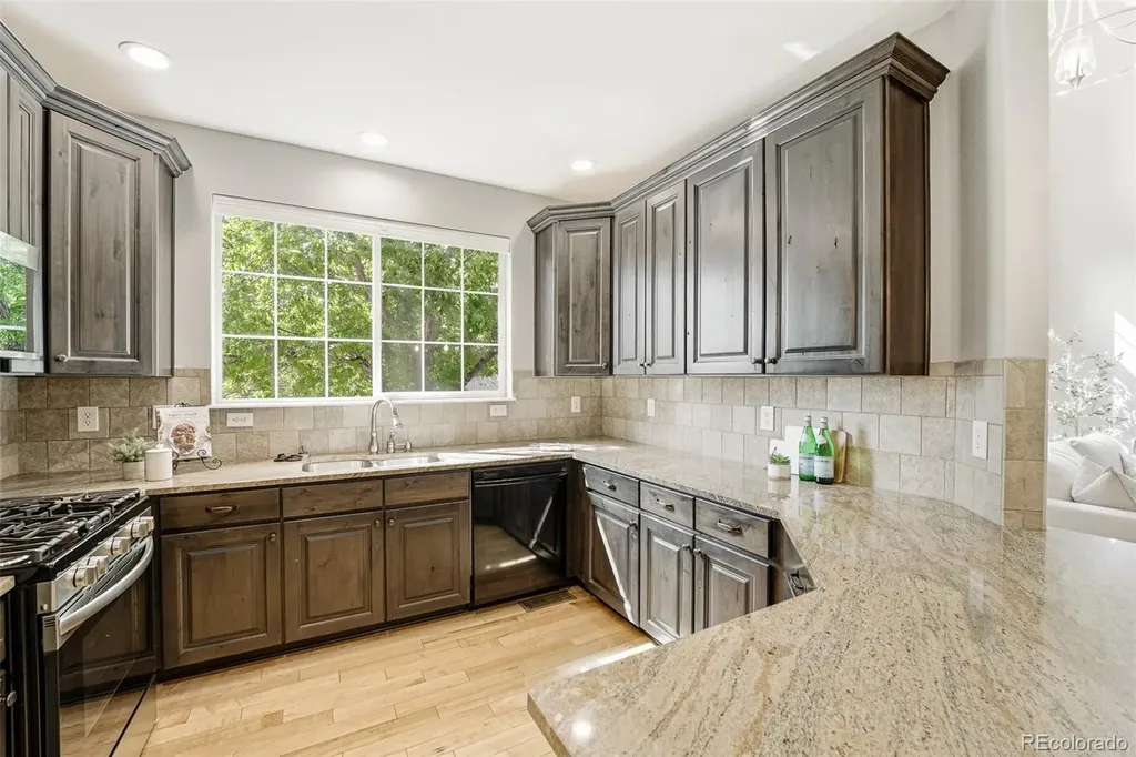 4706 Raven Run Broomfield CO 80023