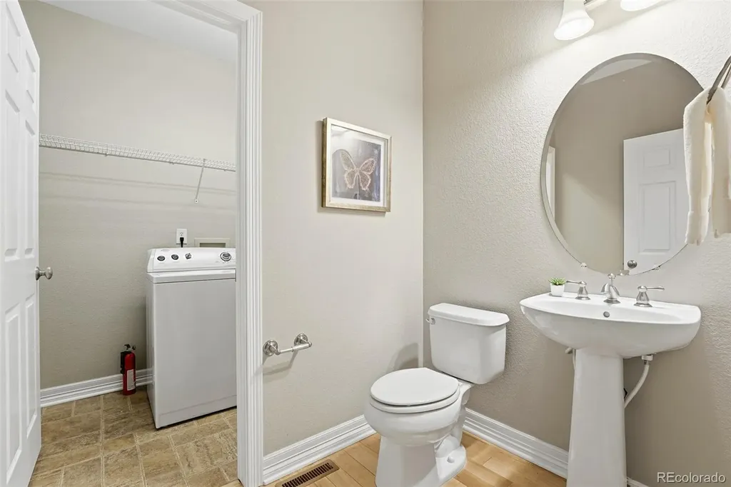 4706 Raven Run Broomfield CO 80023