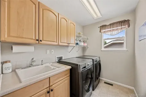 9487 W Vandeventor Drive Littleton CO 80128