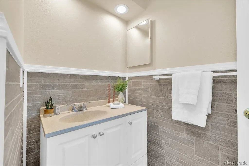 9313 W 91st Place Broomfield CO 80021