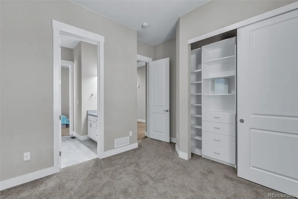 7930 S Flat Rock Way Aurora CO 80016