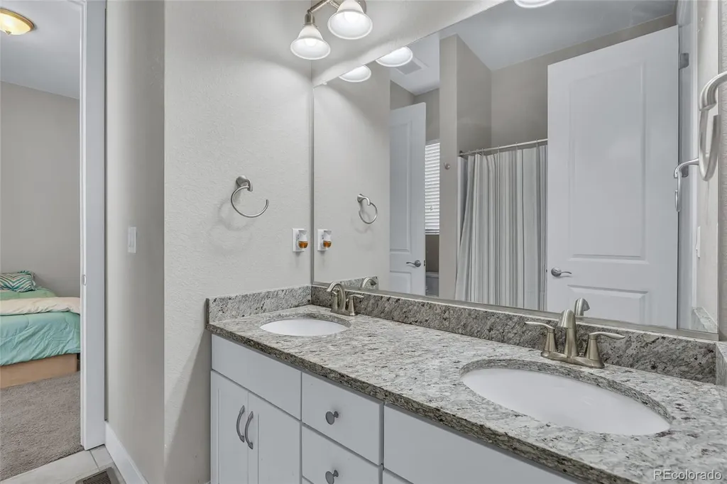 7930 S Flat Rock Way Aurora CO 80016