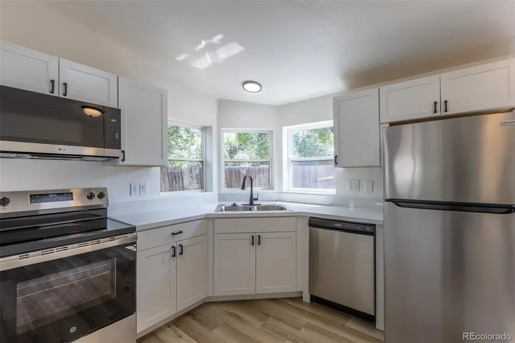 5470 Magnolia Street Commerce City CO 80022