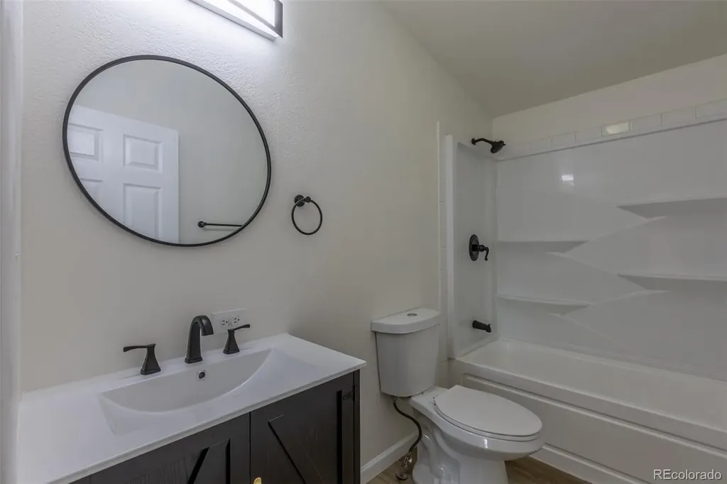5470 Magnolia Street Commerce City CO 80022