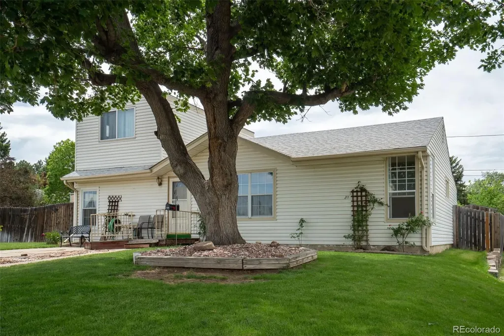 2793 S Knox Court Denver CO 80236