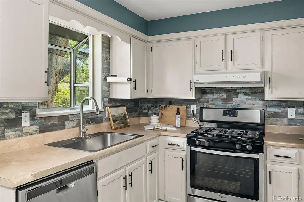 7624 Jellison Court Arvada CO 80005