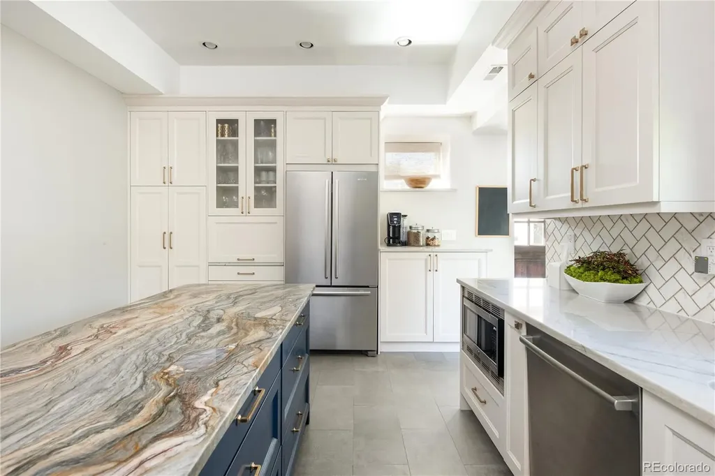 935 Monaco Parkway Denver CO 80220
