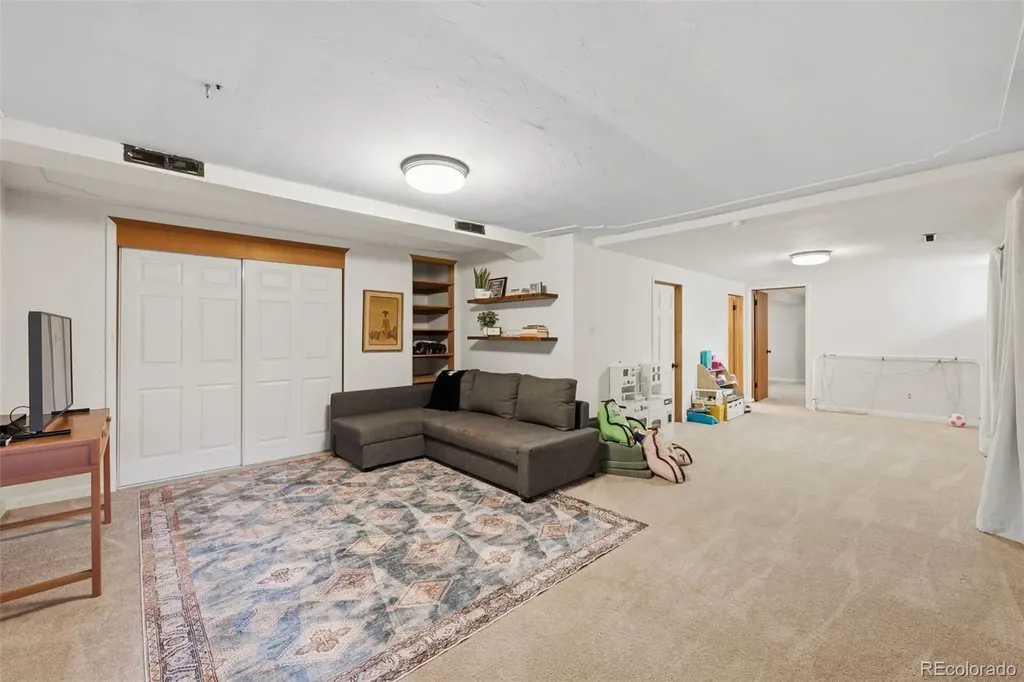255 Pratt Street Longmont CO 80501