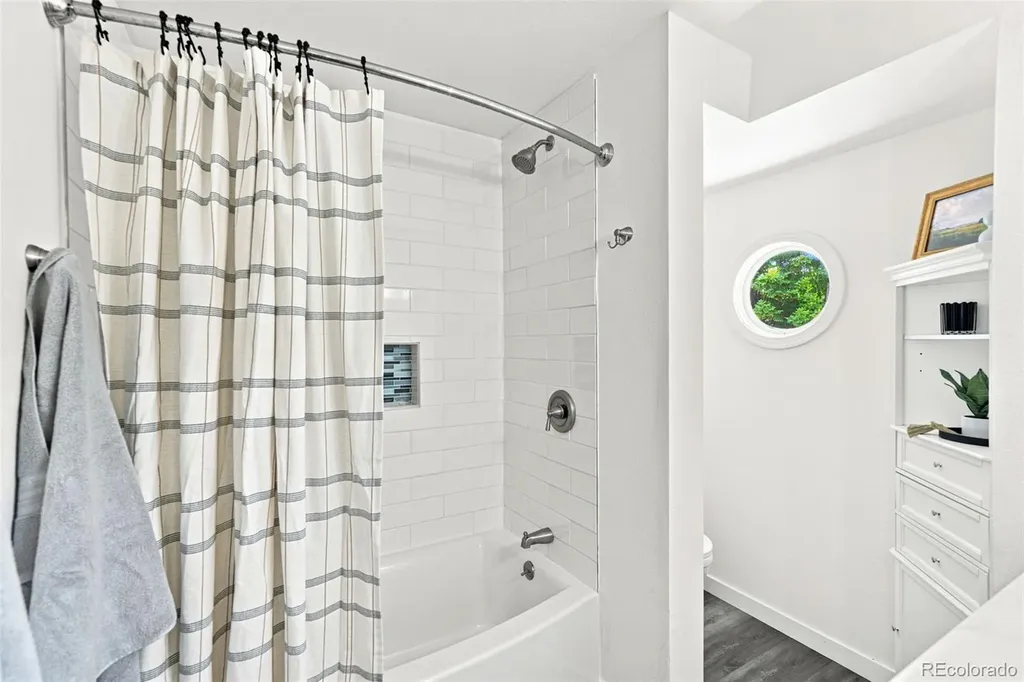8312 S Upham Way Littleton CO 80128