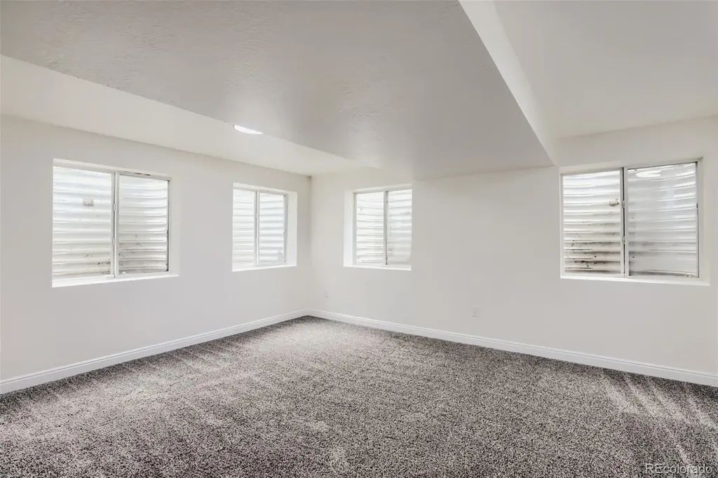 676 Hedgerow Way Brighton CO 80601