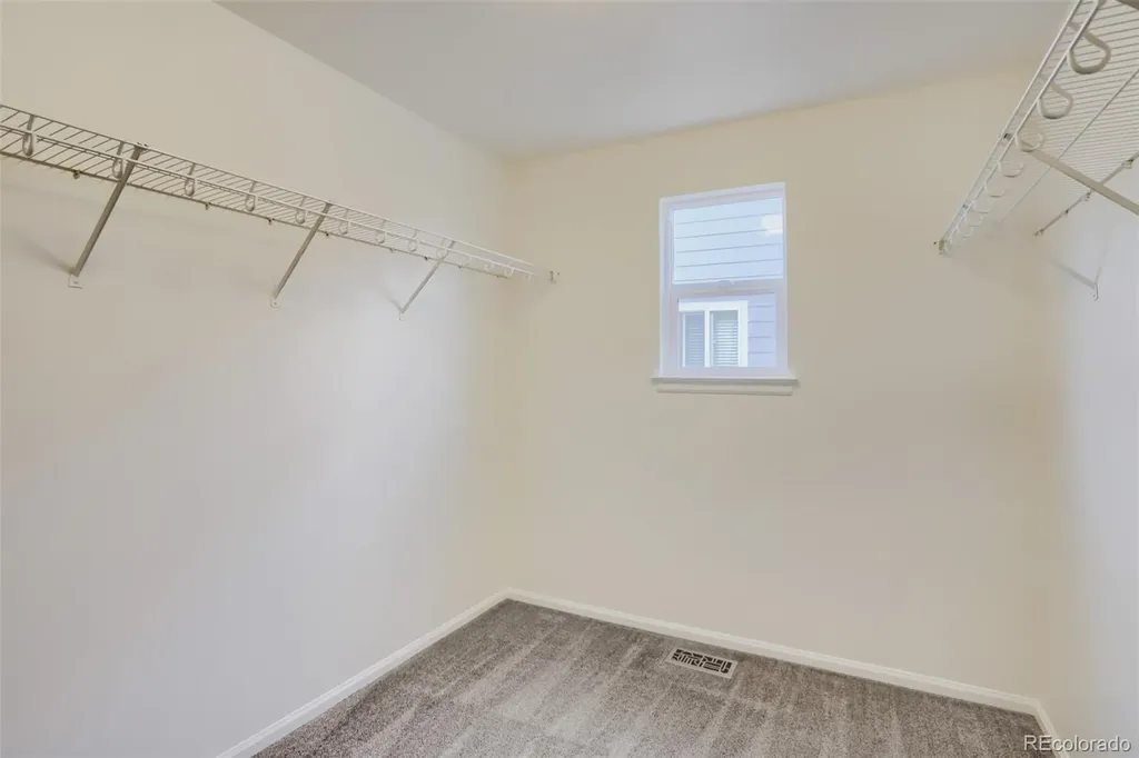676 Hedgerow Way Brighton CO 80601