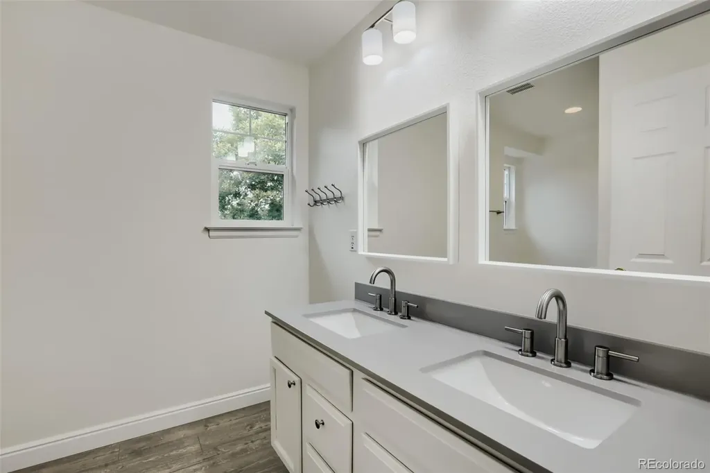 676 Hedgerow Way Brighton CO 80601