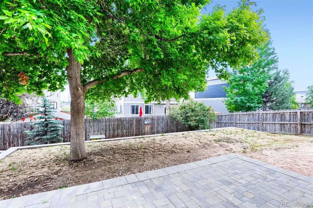 676 Hedgerow Way Brighton CO 80601