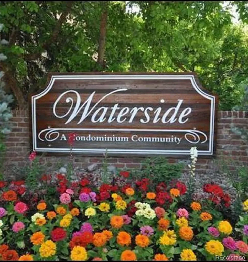 826 S Vance Street Lakewood CO 80226