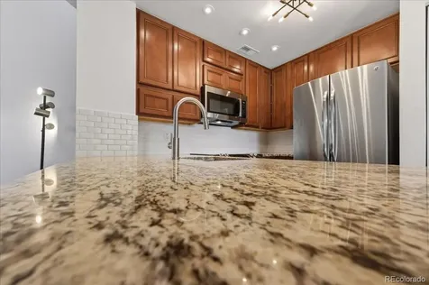 826 S Vance Street Lakewood CO 80226