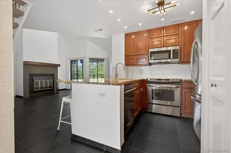 826 S Vance Street Lakewood CO 80226