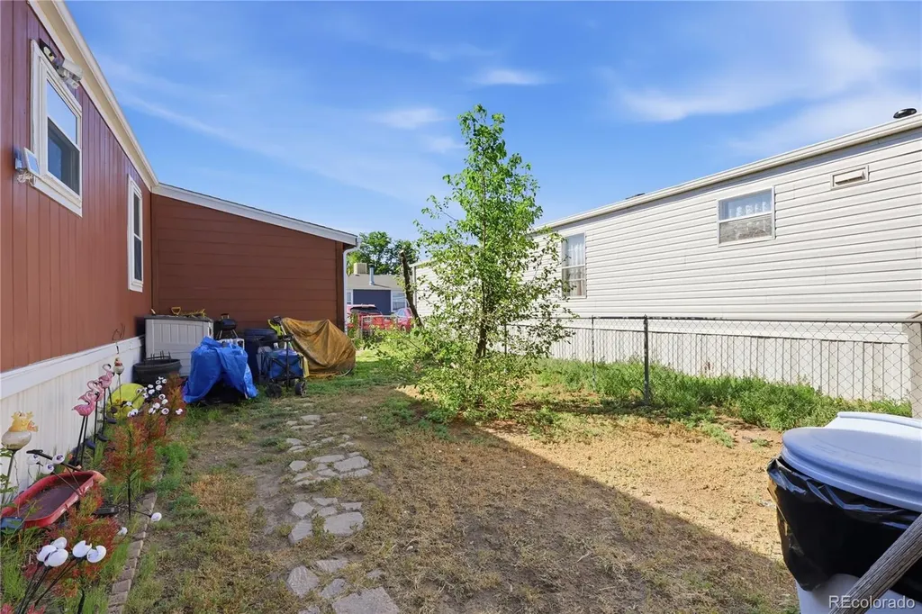 1570 Sedalia Way Aurora CO 80011