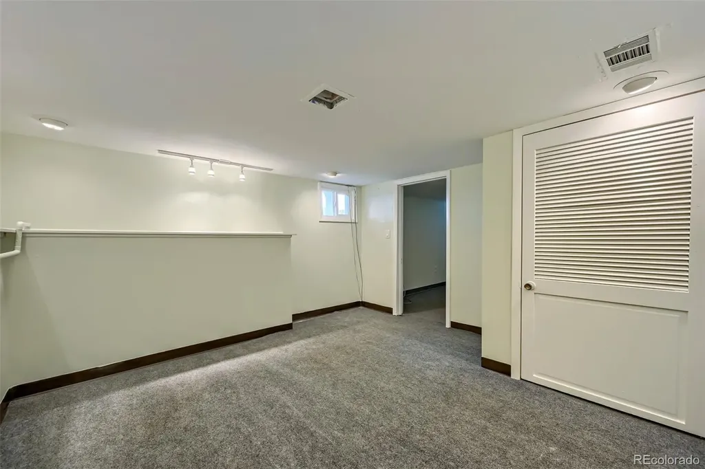 4907 Sherman Street Denver CO 80216