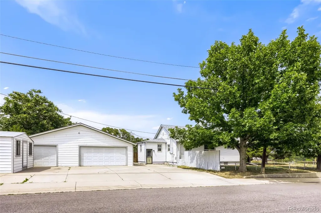 4907 Sherman Street Denver CO 80216