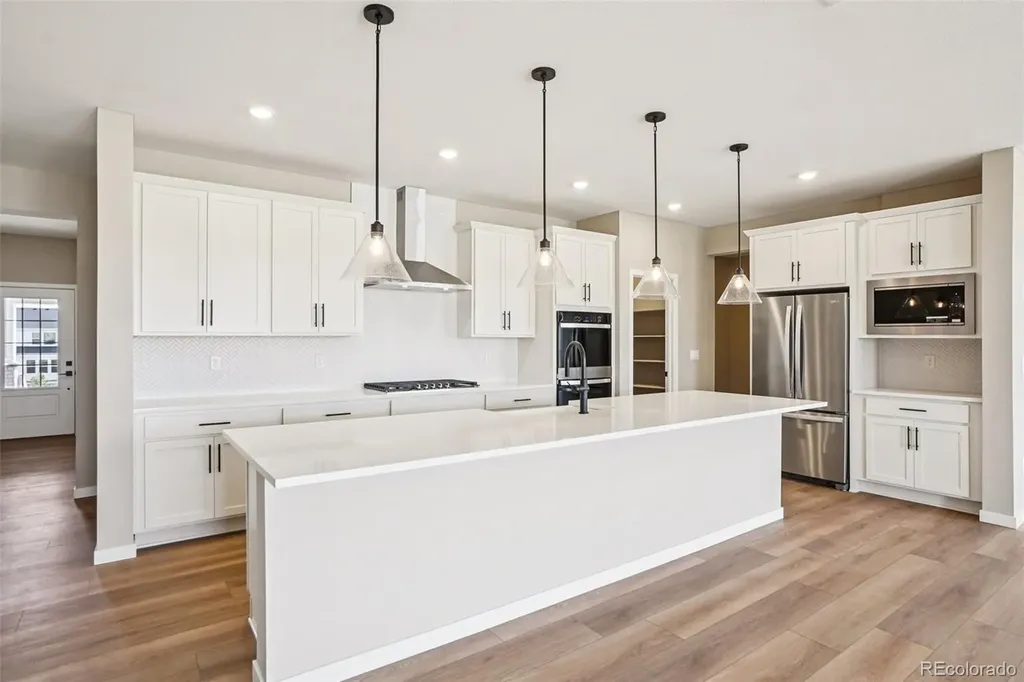 13817 Daffodil Way Parker CO 80134
