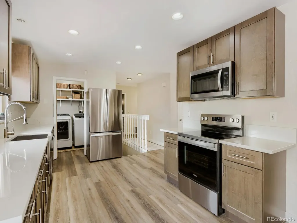8102 S Carr Court Littleton CO 80128