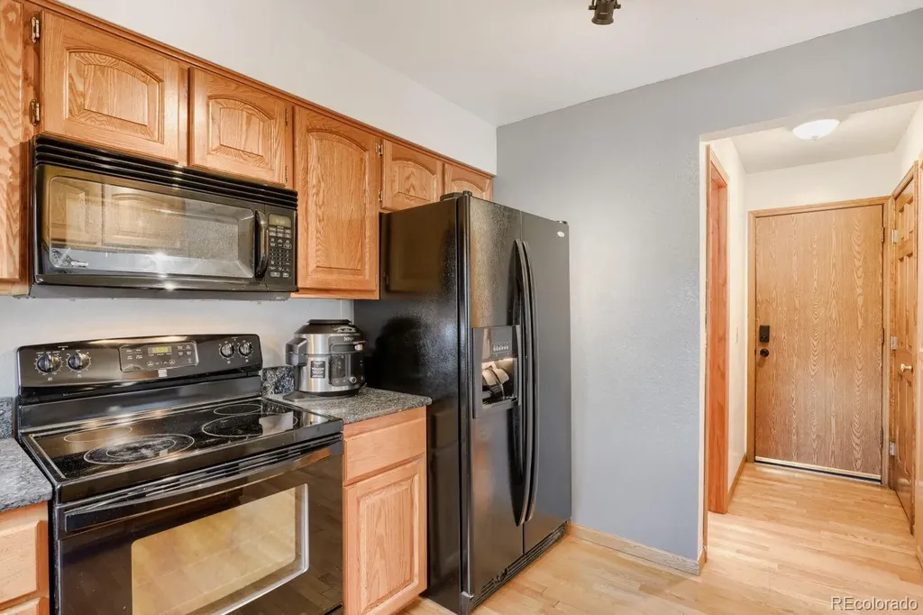 18555 E Saratoga Place Aurora CO 80015