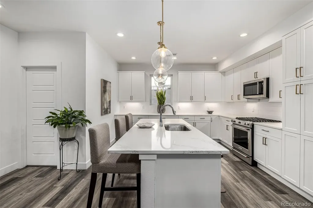 6820 E Lowry Boulevard Denver CO 80230