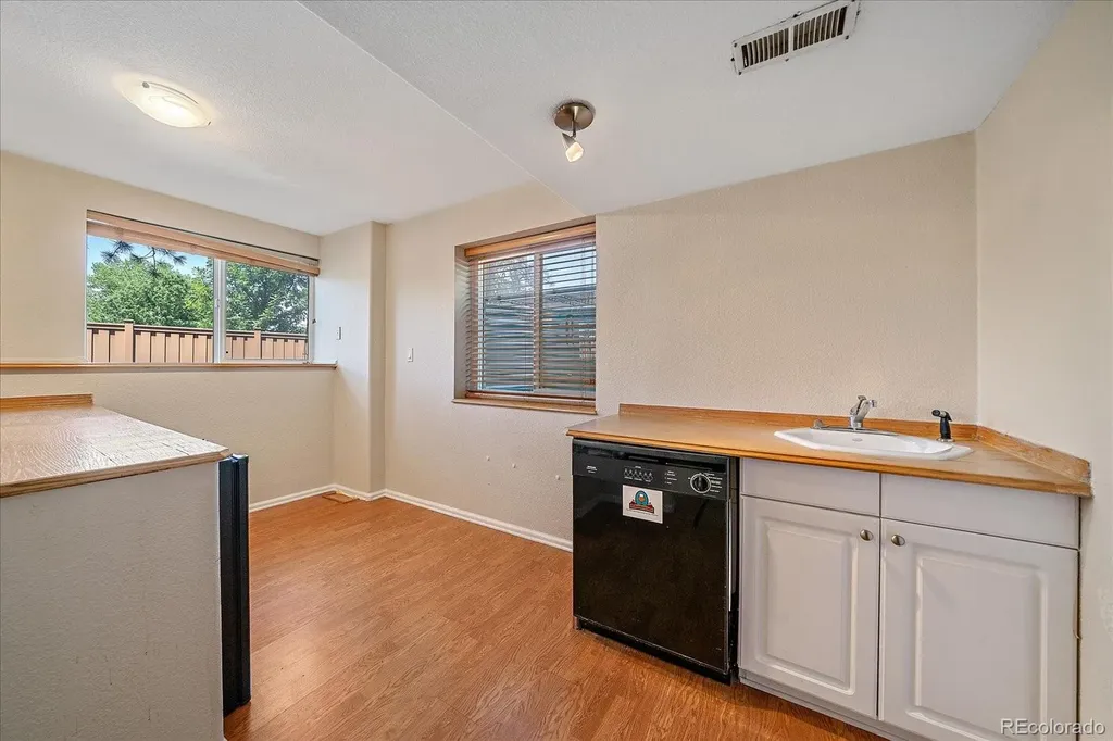 4542 Melbourne Way Littleton CO 80130