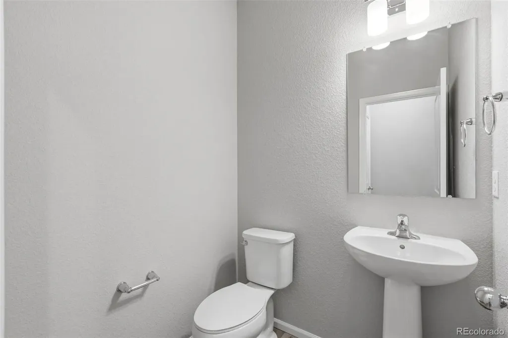 5496 N Elk Street Aurora CO 80019