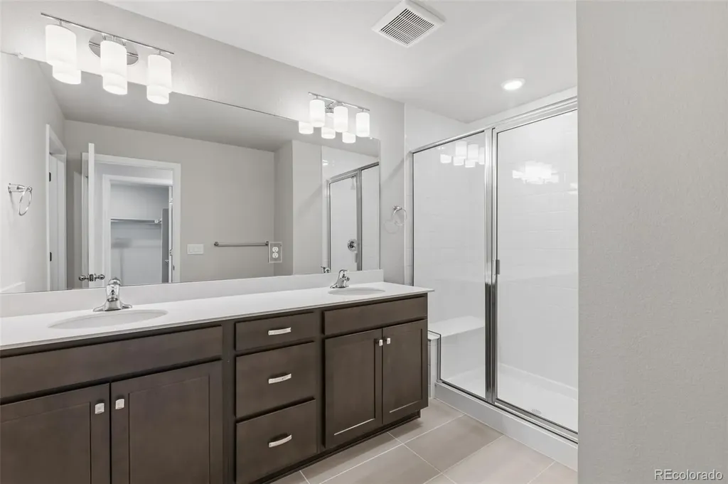 5496 N Elk Street Aurora CO 80019
