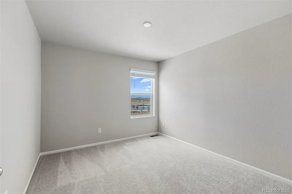 5496 N Elk Street Aurora CO 80019