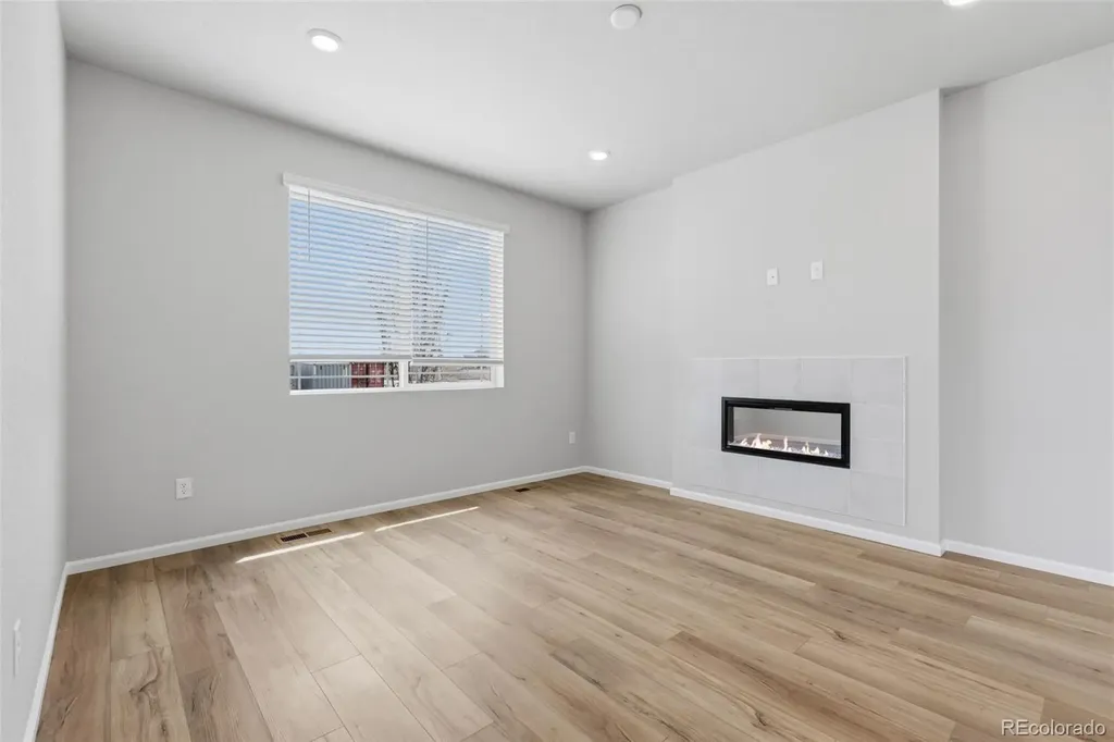 5496 N Elk Street Aurora CO 80019