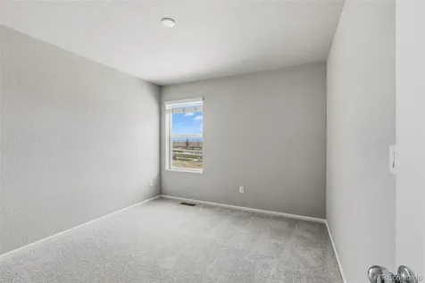 5496 N Elk Street Aurora CO 80019