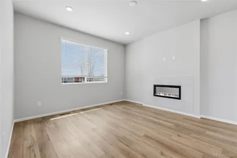 5496 N Elk Street Aurora CO 80019