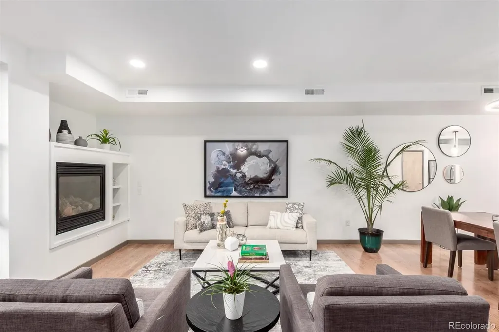 2347 Glenarm Place Denver CO 80205