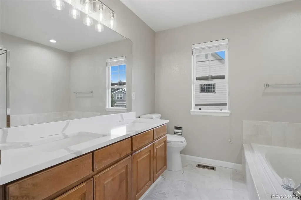 19102 E Crestridge Circle Aurora CO 80015
